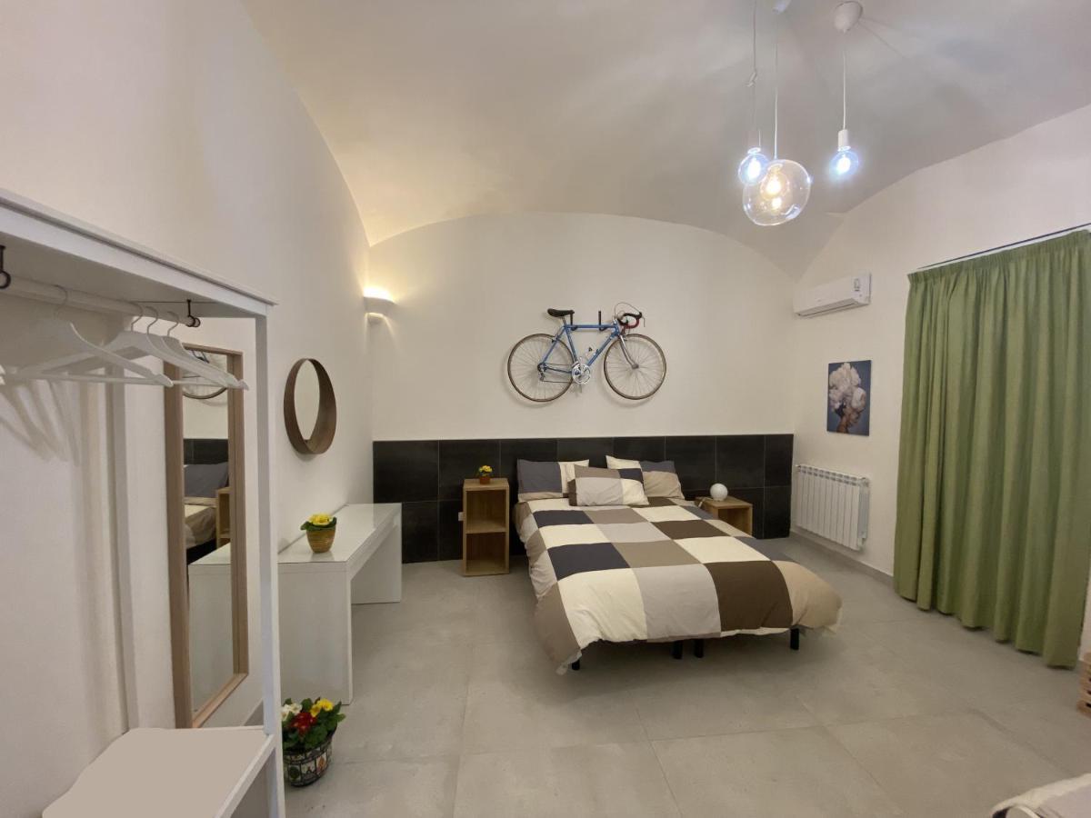 Casa Falo' Napels Buitenkant foto